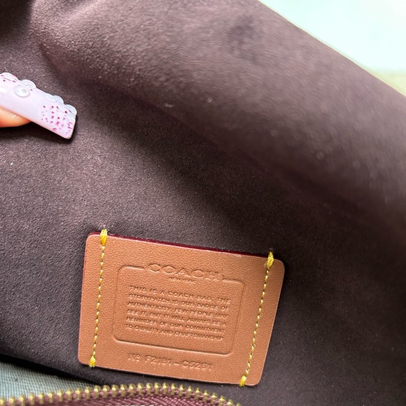 SOLD Coach burgundy flap shoulder bag - Picture 8 of 11